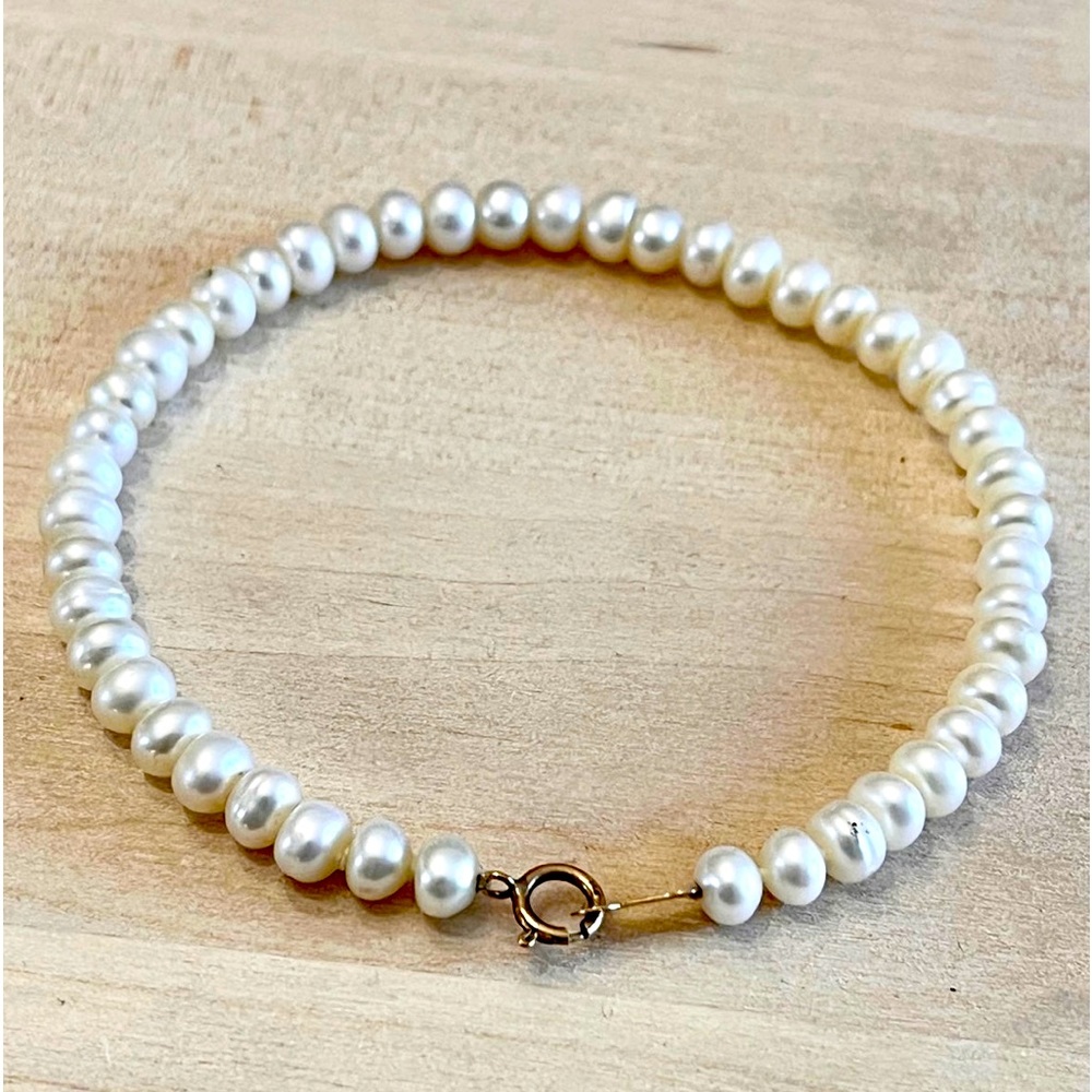 10k Gold Genuine Pearl Bracelet Beautiful Perfect 💝 Mother’s Day Grads Wedding